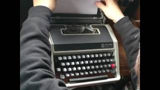 Olivetti Lettera 33 Typing [upl. by Eirrehc154]