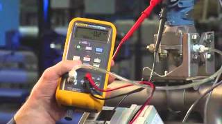 Fluke 719 Electric Pressure Calibrator [upl. by Notyarb524]