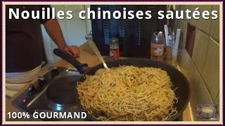 Nouilles chinoises sautées facile et rapide [upl. by Alilahk]