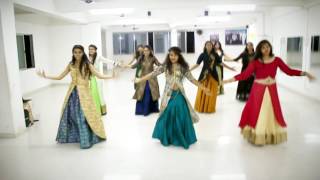 UDI UDI JAYE SONG CHOREOGRAPHY  GUJARATI GARBA MIX [upl. by Havard]