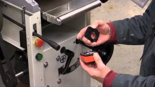 How to setup the Axminster AW 106 PT2 PlanerThicknesser  Part 1 [upl. by Evad]