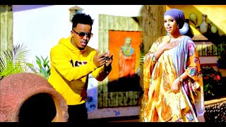 Mohamed Biibshe Ft Sacdiya Siman Gooni 2020 Official Music Video [upl. by Rein]